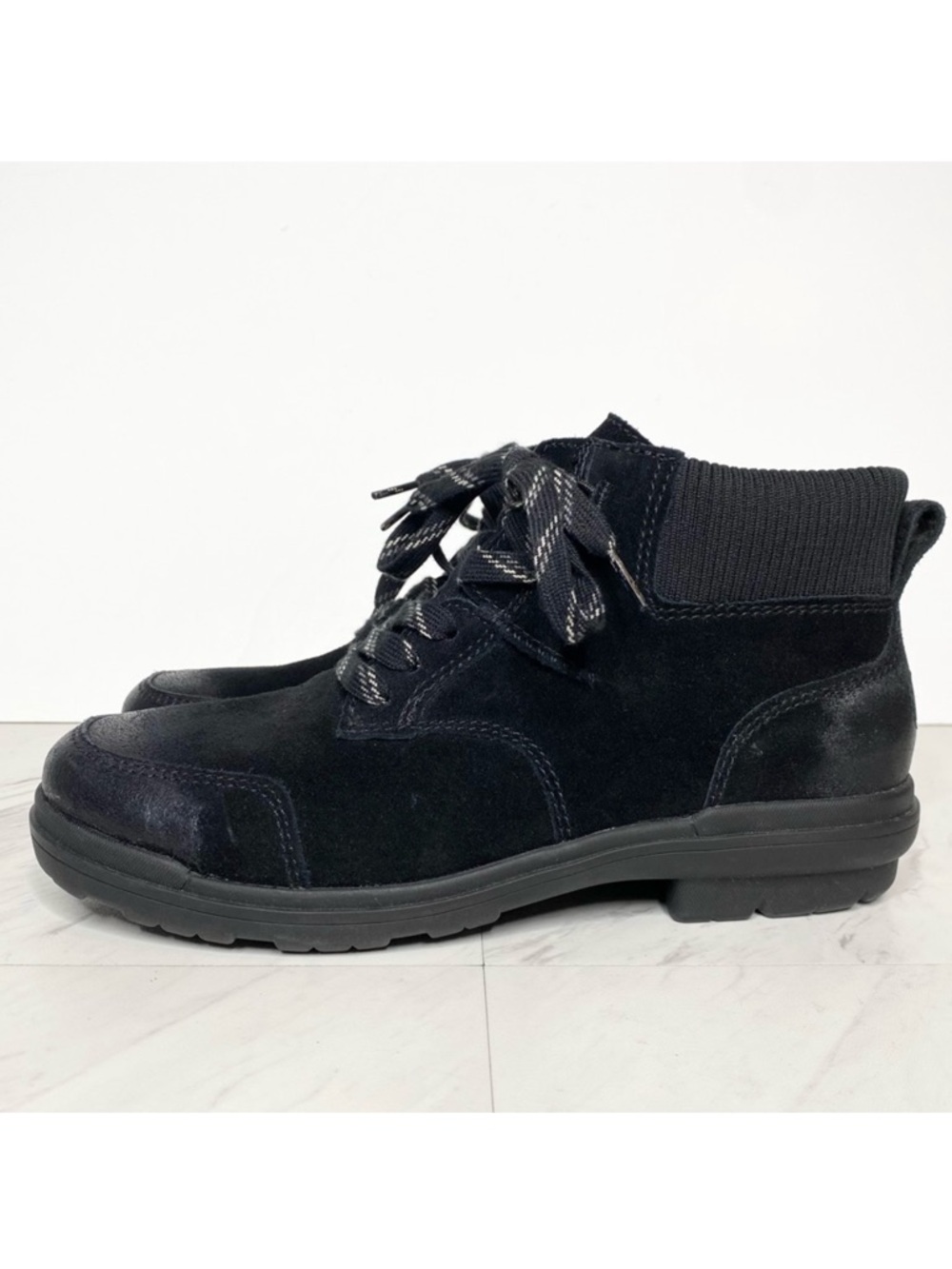UGG Hapsburg Black Lace Up Ankle Boot 9